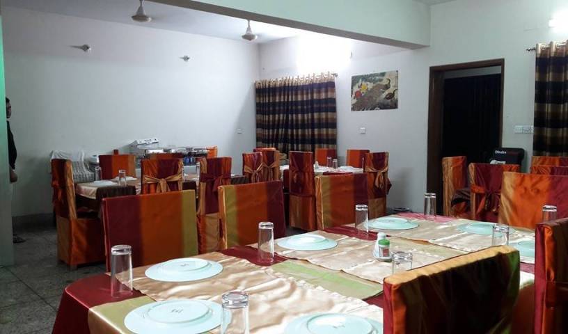 Green House Hotel and Tours -  Abdullapur 10 photos