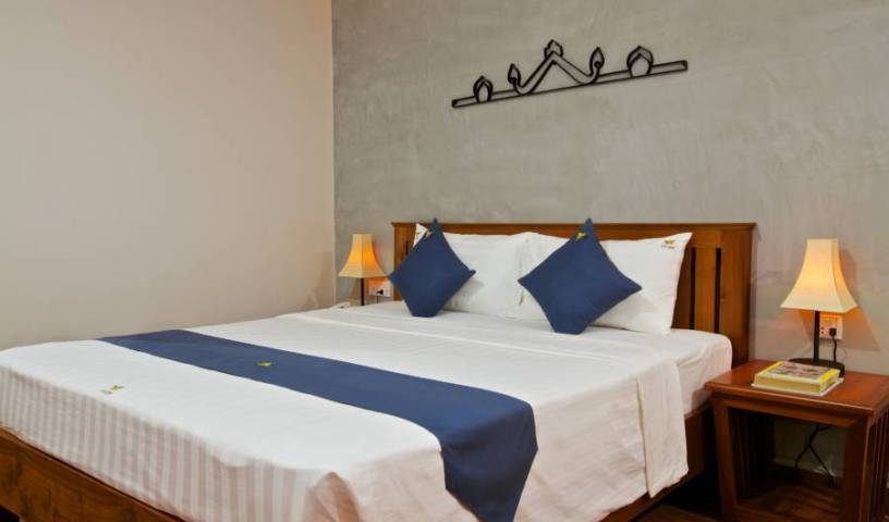 River Home Hotel, find beds and accommodation 22 photos