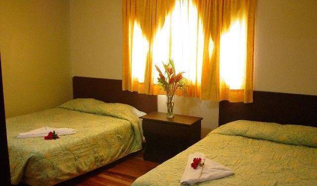 Airport Backpacker Hotel -  Alajuela, bed and breakfast bookings 16 photos