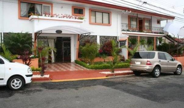 Casa Lima - Get cheap hostel rates and check availability in San Jose, low cost deals 15 photos