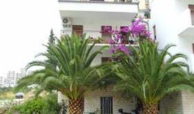 Apartments Gunjaca -  Split, bed & breakfasts and hotels for fall foliage 7 photos