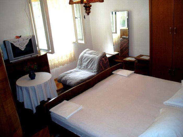 Slavka Rooms, Split, Croatia, bed & breakfasts near metro stations in Split