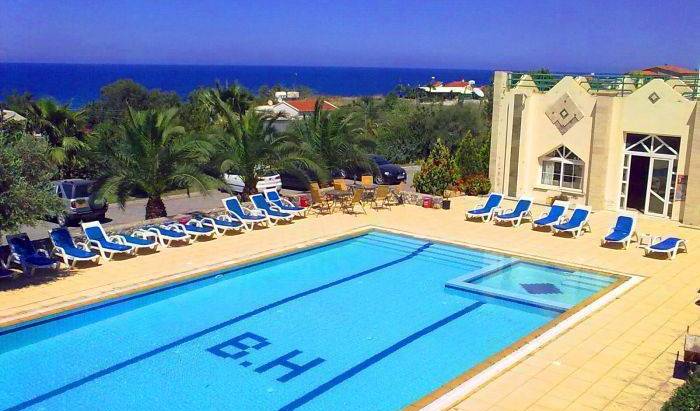 Bare Hill Holiday Village - Search for free rooms and guaranteed low rates in Kyrenia 16 photos