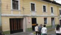 Hostal Oasis - Search for free rooms and guaranteed low rates in Quito, cheap hostels 5 photos