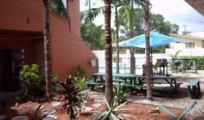 Chocolate 5 Star Hostel and Crew House - Get cheap hostel rates and check availability in Fort Lauderdale 14 photos
