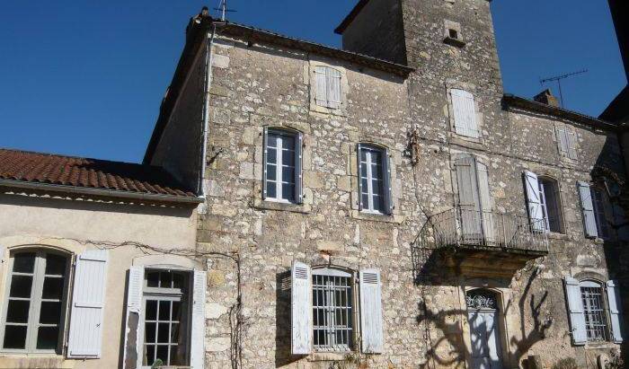 Maison Delmas In The Lot - Get cheap hostel rates and check availability in Puy-l'Eveque 14 photos