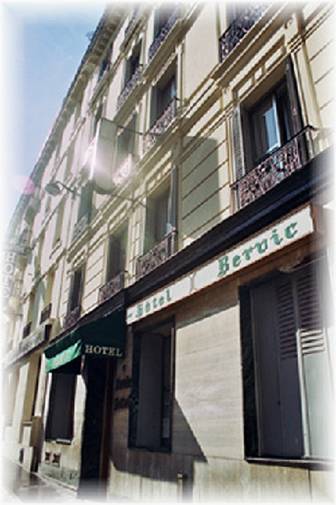 Hotel Bervic Montmartre, Paris, France, France hostels and hotels