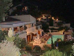 Villa Tricoli, Les Issambres, France, bed & breakfasts with free breakfast in Les Issambres