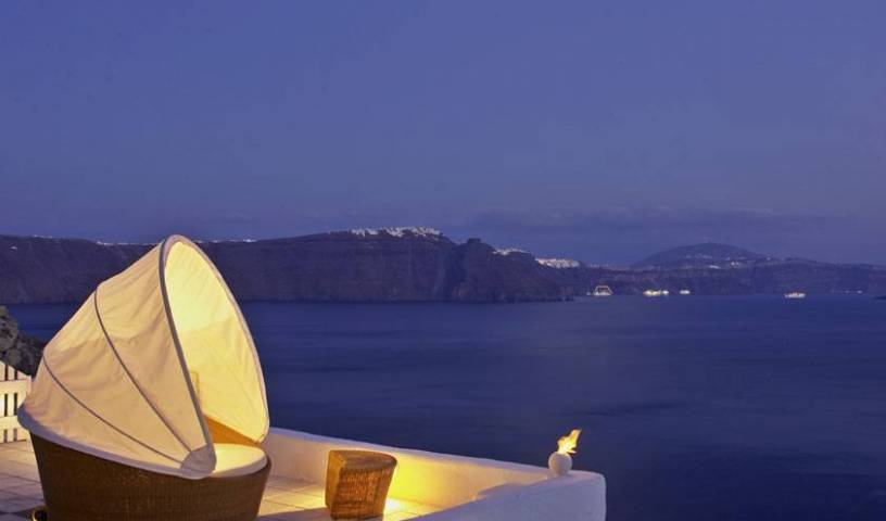 Residence Suites - Search for free rooms and guaranteed low rates in Santorini 5 photos