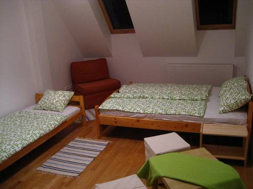 Bell Hostel and Guesthouse, Budapest, Hungary, Hostales con wifi gratuito y tv por cable en Budapest