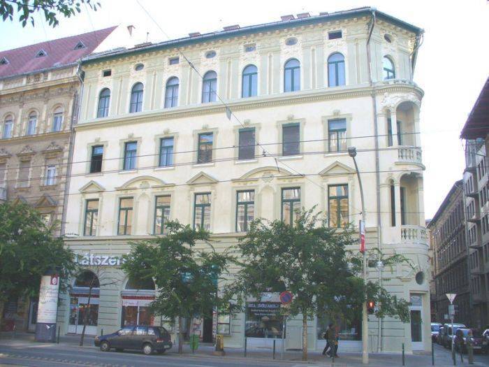 Rakoczi Square Apartment, Budapest, Hungary, Hungary hostels and hotels