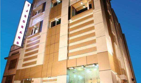 Hotel TJS Grand - Get cheap hostel rates and check availability in New Delhi 12 photos