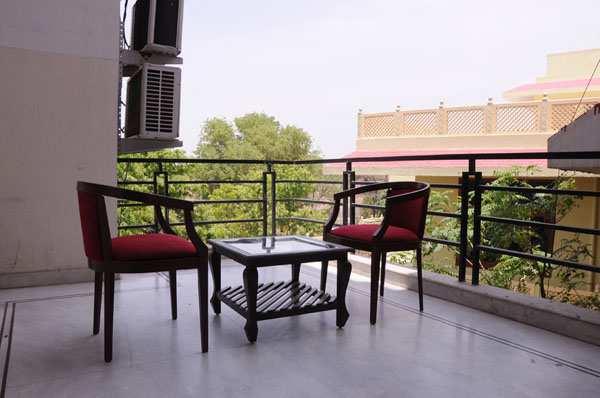 Hotel Mansarovar Palace, Jaipur, India, guest benefits in Jaipur