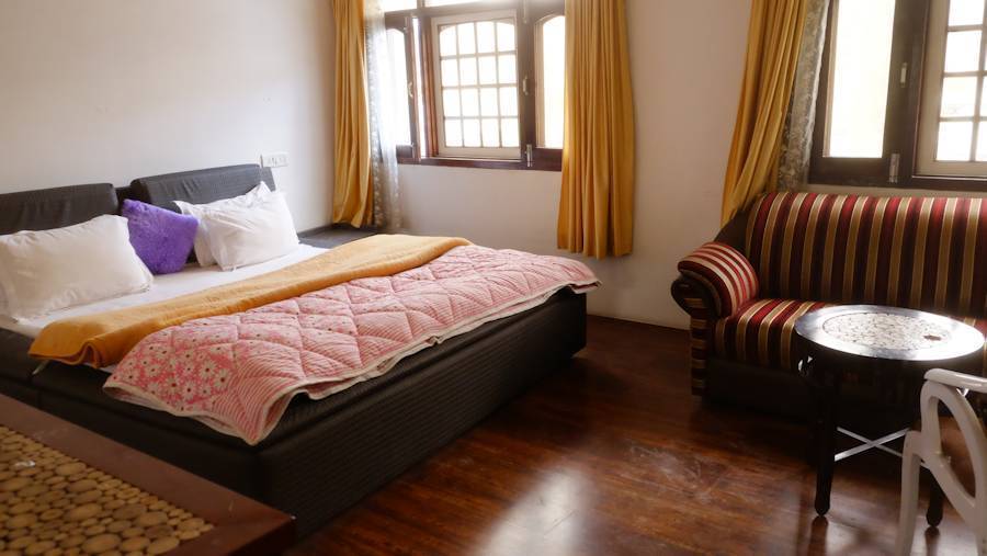 Hotel Pc Palace Kargil, Kargil, India, online secure confirmed reservations in Kargil