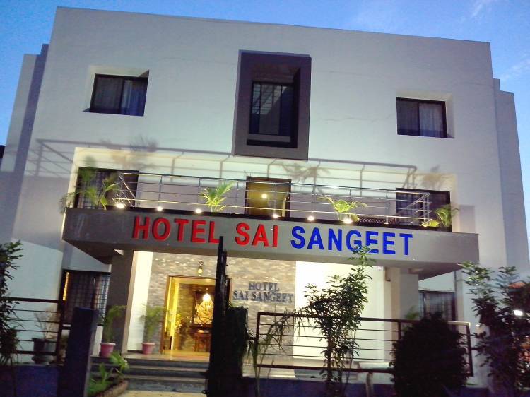 Hotel Sai Sangeet By Samaira, Shirdi, India, bed & breakfasts, lodging, and special offers on accommodation in Shirdi