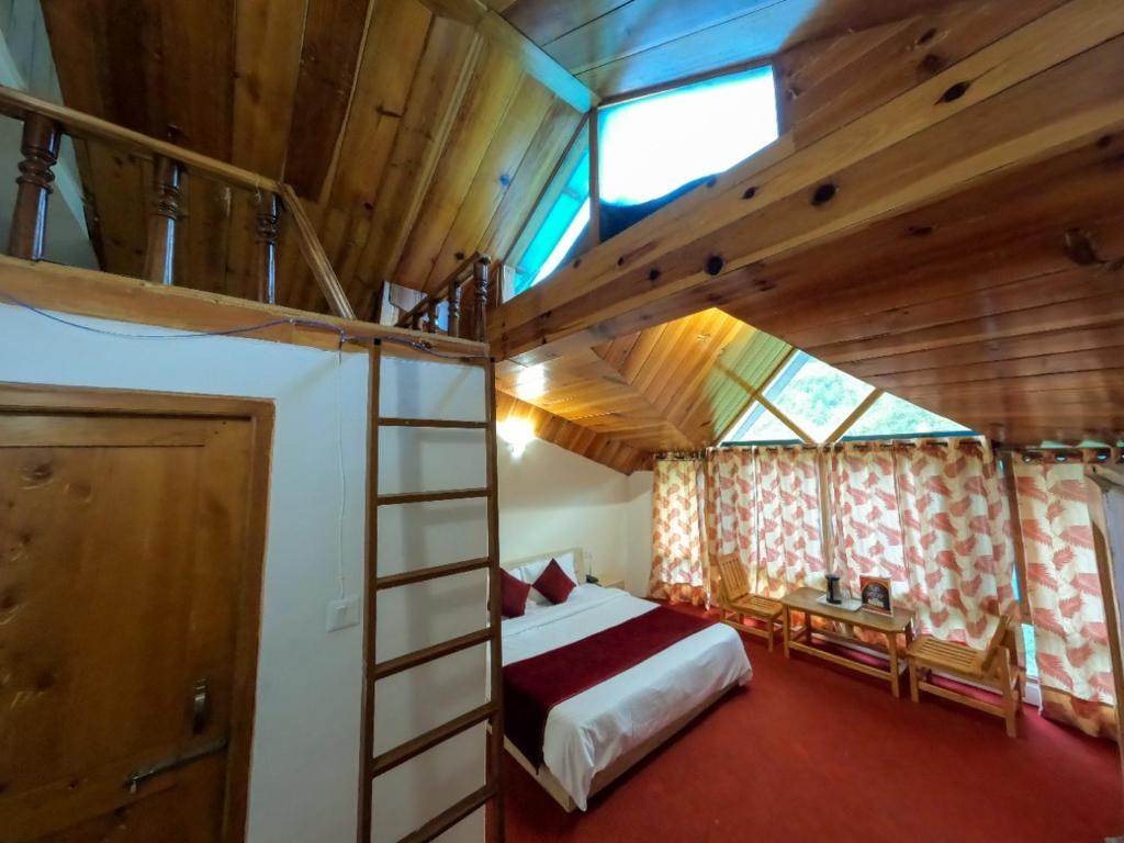 Hotel Sun N Snow Manali, Manali, India, best deals, budget bed & breakfasts, cheap prices, and discount savings in Manali