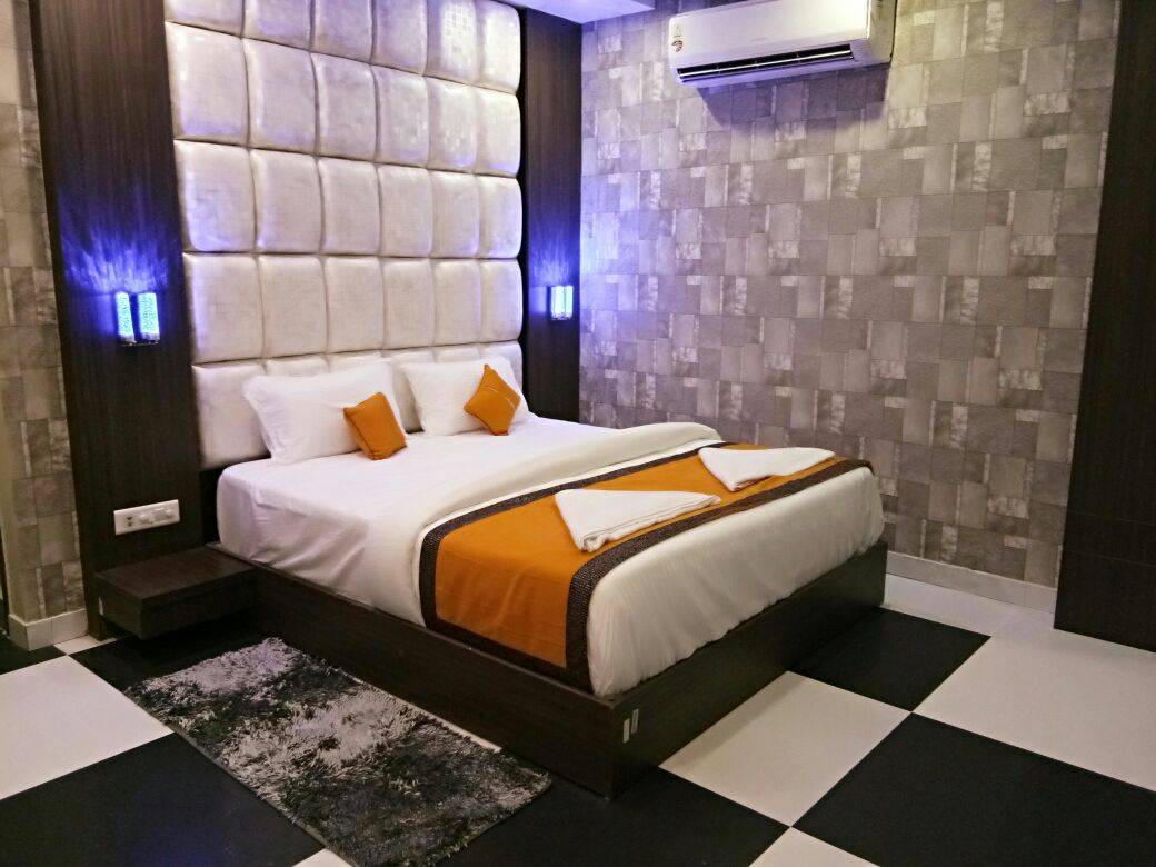 Hotel Vinayak, Katihar, India, popular lodging destinations and bed & breakfasts in Katihar