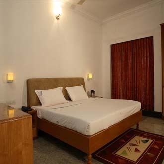 Saaral Resorts, Kuttalam, India, bed & breakfasts near beaches and ocean activities in Kuttalam