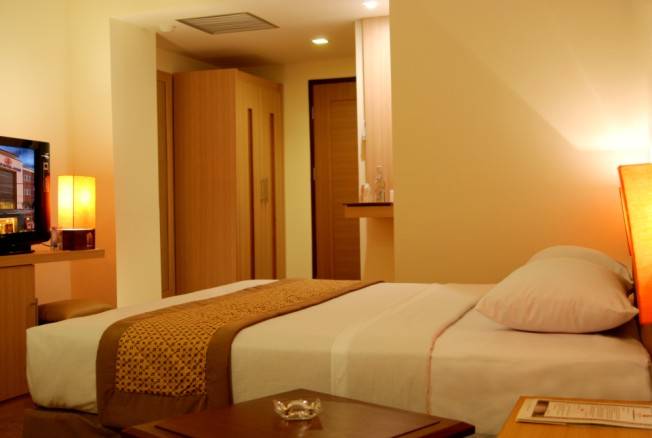 Abadi Hotel, Yogyakarta, Indonesia, we offer the best guarantee for low prices in Yogyakarta