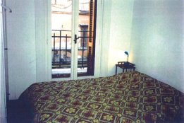 Bar Dell'artista Accomodation, Rome, Italy, what is a bed and breakfast? Ask us and book now in Rome