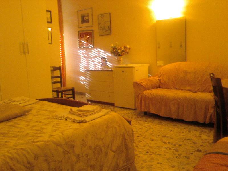 Bed and Breakfast F.G., Bari, Italy, travel intelligence and smart tourism in Bari