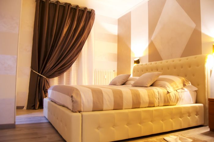 B.S. Bed and Breakfast, Bergamo, Italy, compare with the world's largest bed & breakfast sites in Bergamo