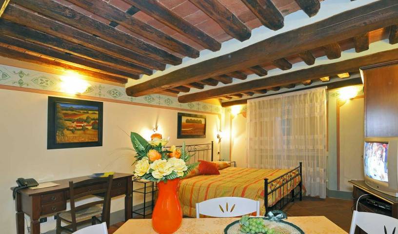 Antica Residenza Del Gallo, bed & breakfast deals in Pescia, Italy 18 photos
