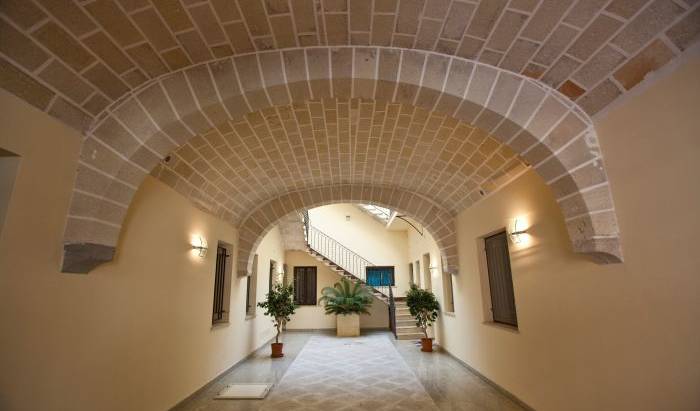 B and B Casa Trapani - Get cheap hostel rates and check availability in Trapani 12 photos