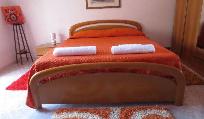 B and B Colomba Bianca - Search available rooms and beds for hostel and hotel reservations in Marsala 1 photo