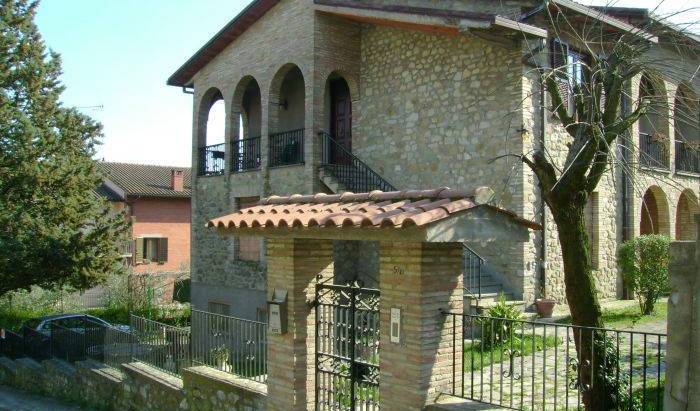 Le Colline di Todi - Casa Vacanze - Search for free rooms and guaranteed low rates in Todi 18 photos