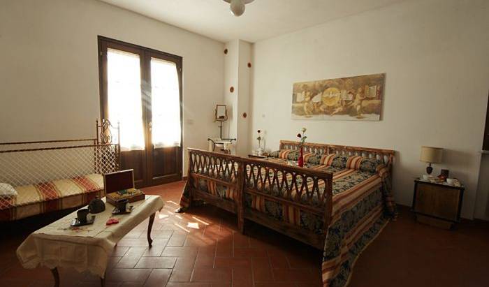 La Pensionada - Search for free rooms and guaranteed low rates in Pergine Valdarno 8 photos
