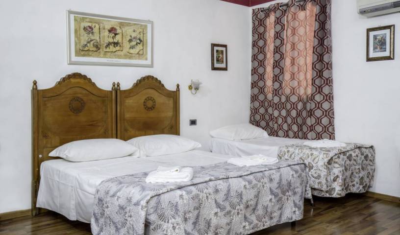 Picccolo Hotel - Get cheap hostel rates and check availability in Firenze, IT 26 photos