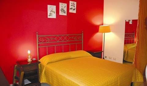 Pousada Noir - Search for free rooms and guaranteed low rates in Trapani 7 photos