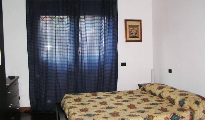 Roma In Fiera - Search for free rooms and guaranteed low rates in Fiumicino 4 photos