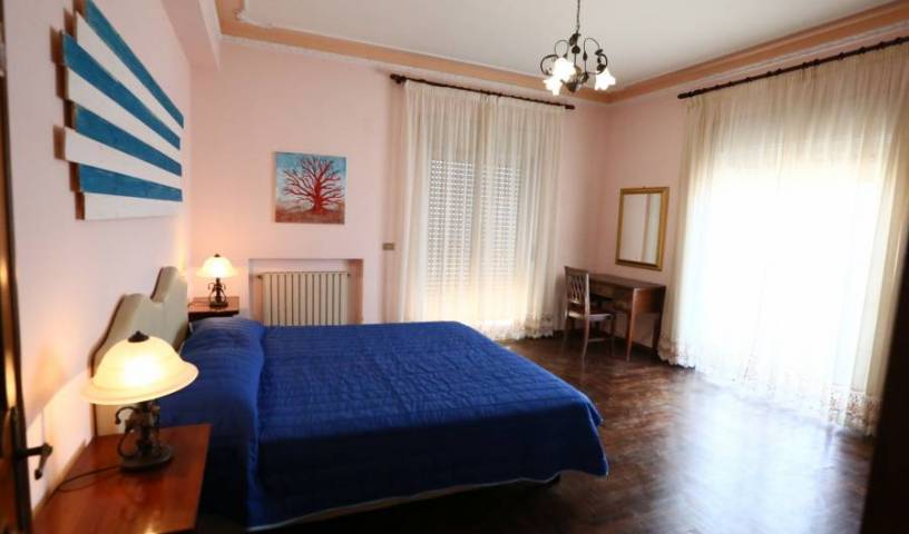 Sirocco BB - Search for free rooms and guaranteed low rates in Villa San Giovanni 3 photos
