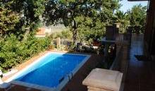 The Oaks Bed and Breakfast, hotels, backpacking, budget accommodation, cheap lodgings, bookings in Pofi, Italy 7 photos