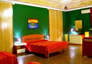 Holland International Rooms, Catania, Italy, Italy bed and breakfasts and hotels