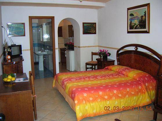Regina Giovanna Apartments, Sorrento, Italy, relaxing hostels and backpackers in Sorrento