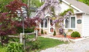 A Doll House Cottage - Search for free rooms and guaranteed low rates in Niagara-on-the-Lake 5 photos