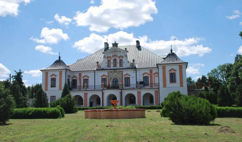 Palac W Czyzowie Szlacheckim - Vyhľadajte voľné izby a garantované nízke ceny v Zawichost 1 fotografie