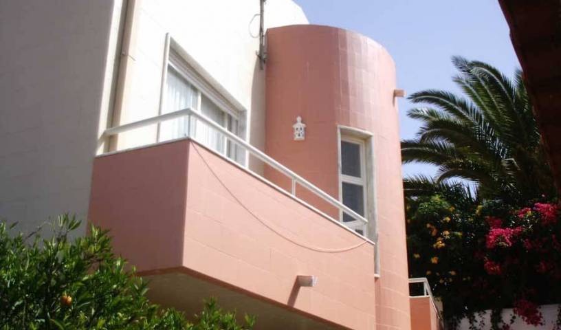 Casa Sousa - Search available rooms and beds for hostel and hotel reservations in Lagos 7 photos