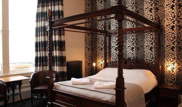 Inverleith Hotel - Get cheap hostel rates and check availability in Edinburgh 10 photos