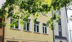 Freddie Next To Mercury - Online rezervace ubytování se snídaní a hotely ve městě hornbach Bratislava, levné hostely 15 fotky