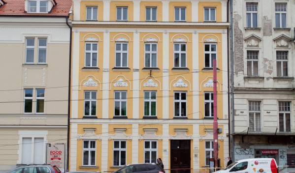 Hostel Brickyard - Poiščite brezplačne sobe in zajamčene cene v Bratislava 15 fotografije