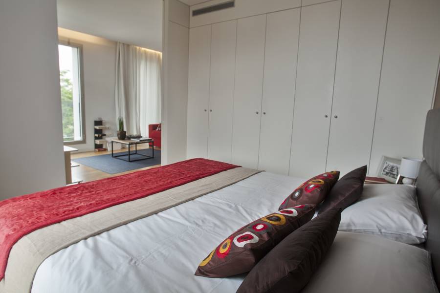 Homearound City Beach Apartments, Barcelona, Spain, budget lodging in Barcelona