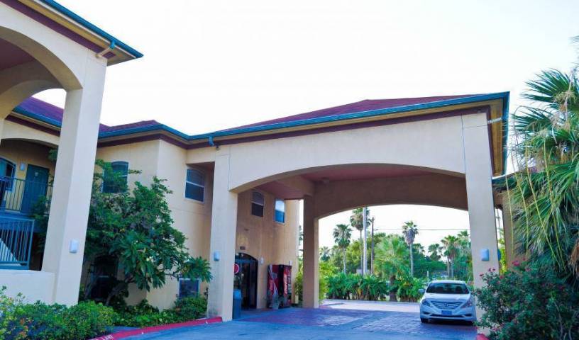 Texas Inn and Suites - Search available rooms and beds for hostel and hotel reservations in Edinburg 12 photos