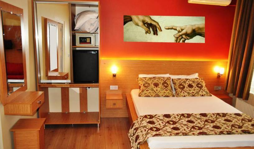Antique Hostel - Search available rooms and beds for hostel and hotel reservations in Istanbul, smart travel decisions and choices 21 photos