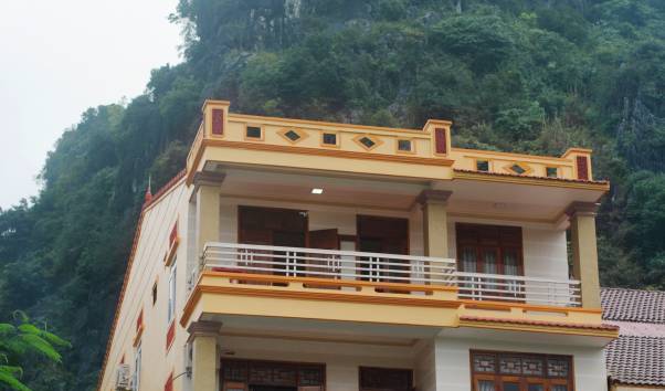 Hoaphuong Hotel - Get cheap hostel rates and check availability in Bo Trach 3 photos